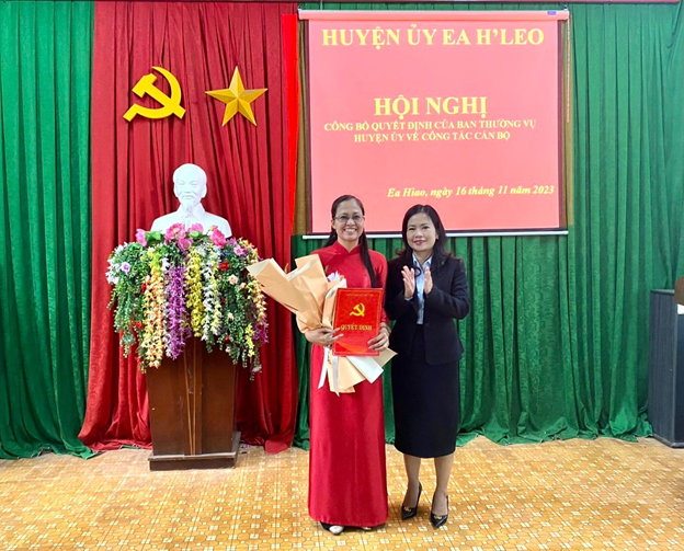 Đồng chí Lưu Thị Quỳnh Giang giữ chức Bí thư Đảng ủy xã Ea Hiao